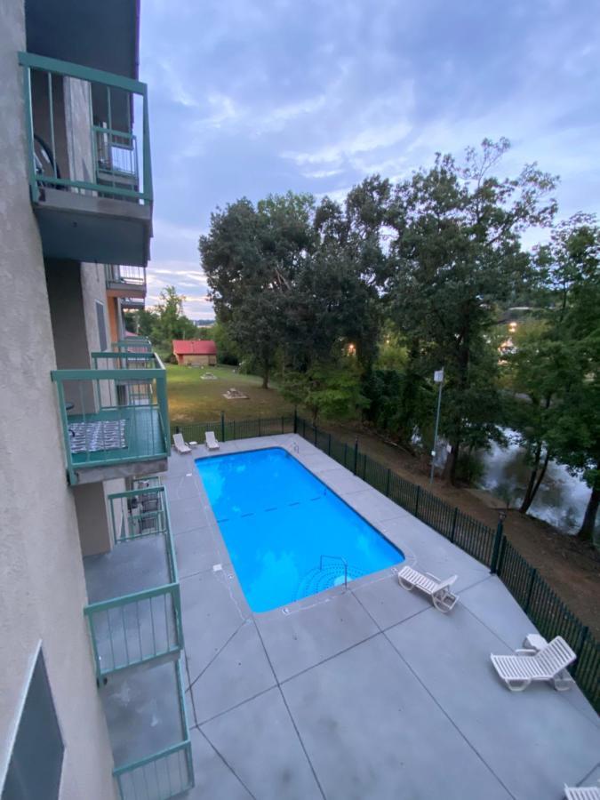 River Place Condos #509 1Bd, 2 Bath بيدجن فورج المظهر الخارجي الصورة